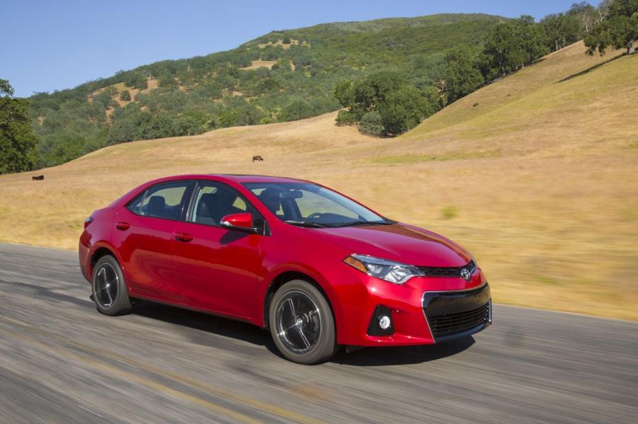  Toyota Corolla 2014 года  (фото 27 из 212)